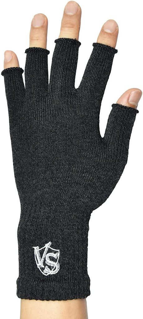 5 Best Fingerless Gloves For Typing Smoothly on Computer in 2022
